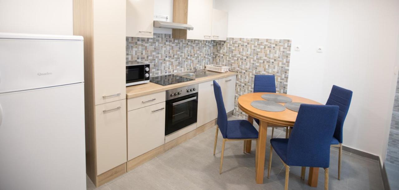 Toto Apartment Lukovo Sugarje Luaran gambar